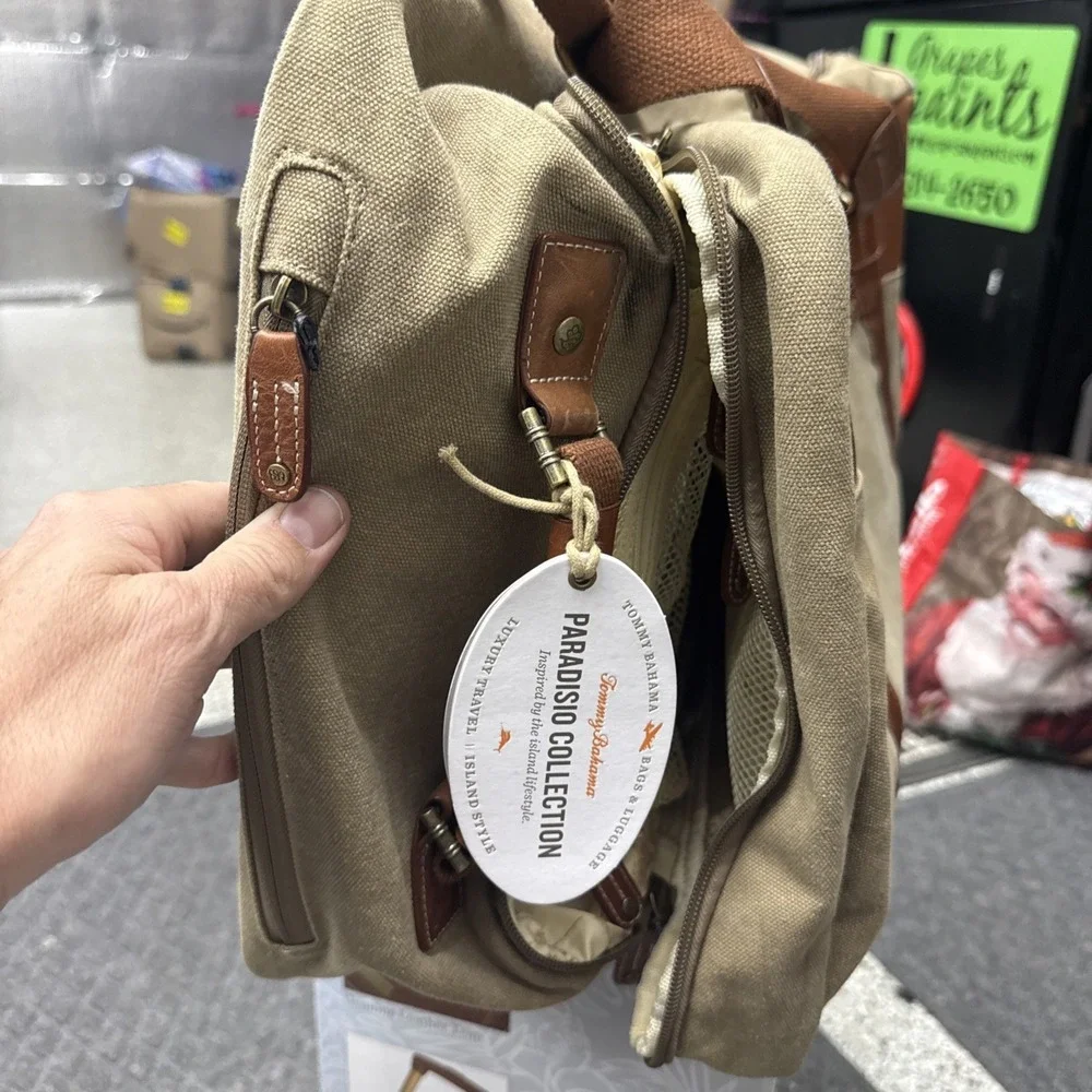 Tommy Bahama Leather & Canvas Rolling Duffel Bag Luggage Open Box NEW WITH‎ TAGS